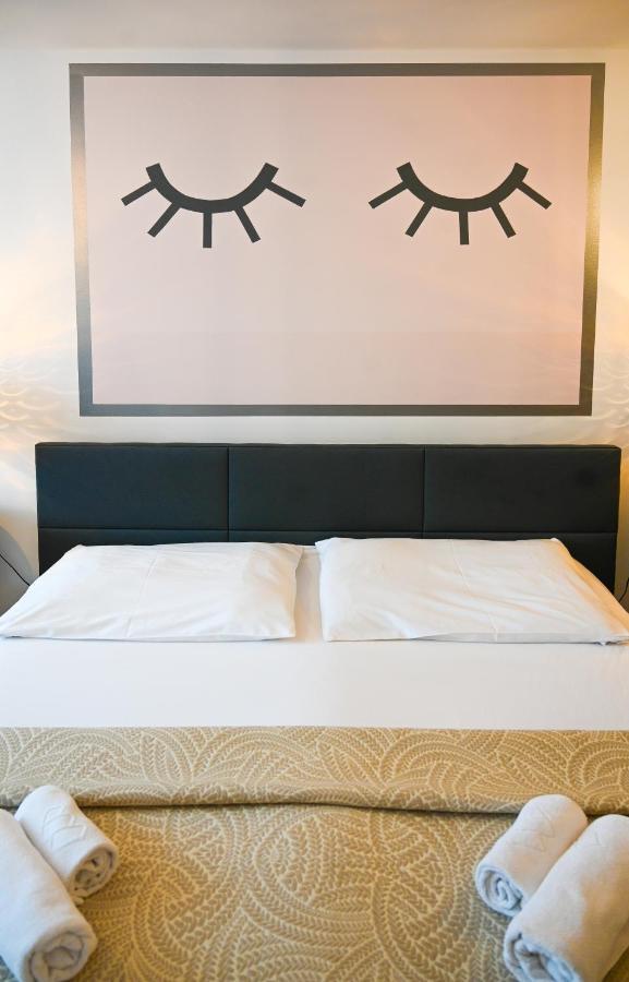 Modern Suite Schoenbrunn Wenen Buitenkant foto